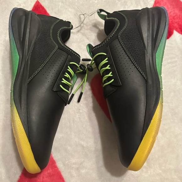 New Clove Limited Edition Healthcare Unisex Lunar Fade Shoes - Picture 12 of 13